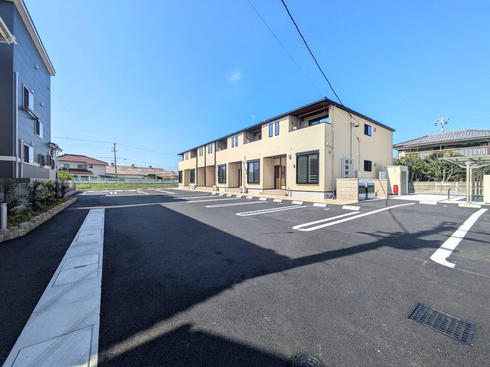 駐車場　駐車場
