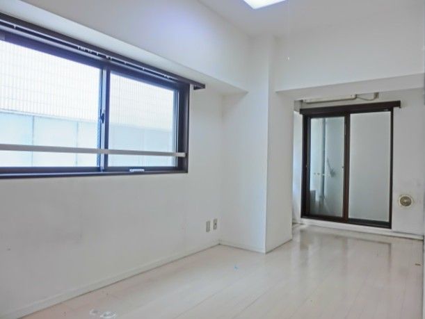 居室・リビング　参考写真：別部屋タイプ