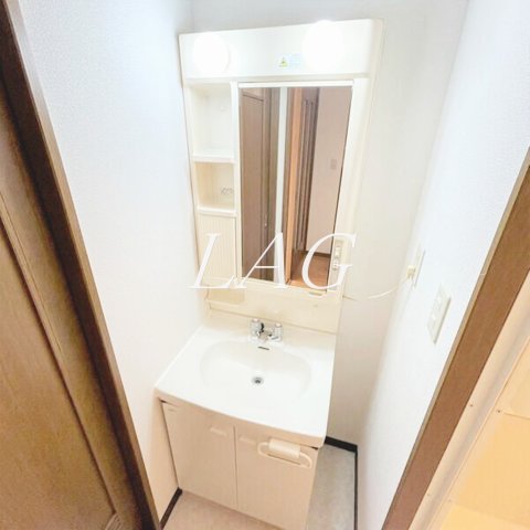 洗面設備　独立洗面台です。