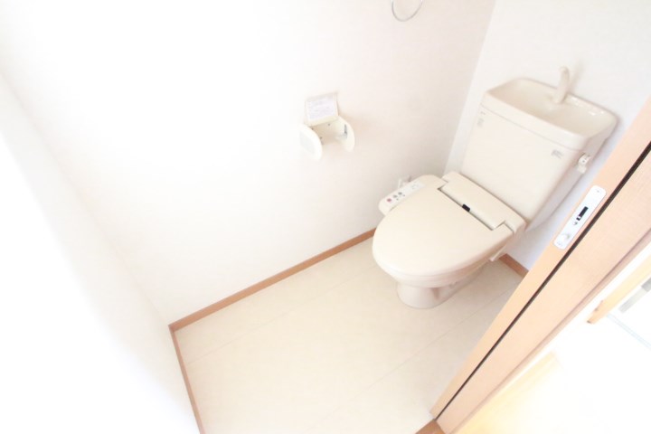 メゾンたつのこのトイレ写真