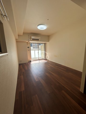 居室・リビング　セイル淀屋橋　リビング