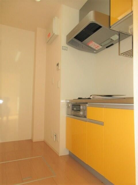 キッチン　写真は別の部屋のものです。