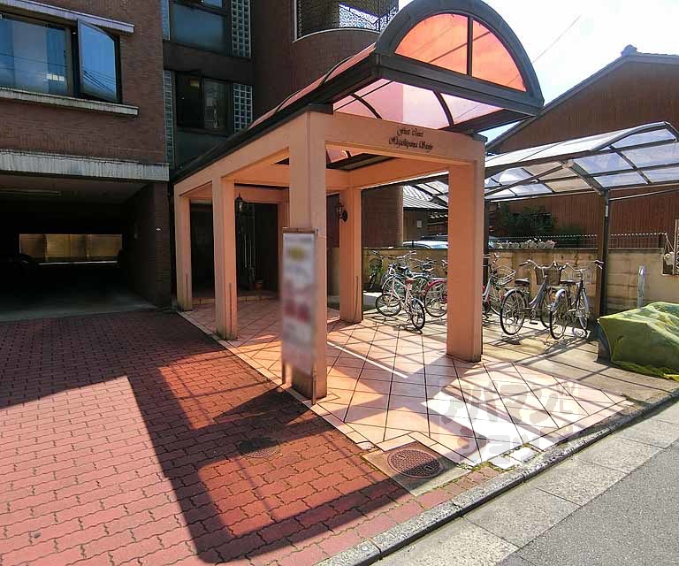 ファーストコート東山三条の外観写真