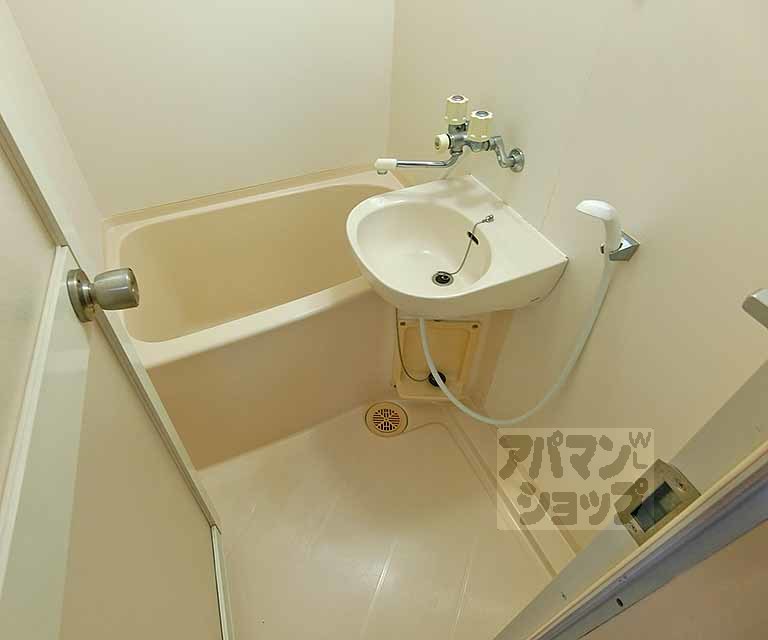 ファーストコート東山三条の風呂写真