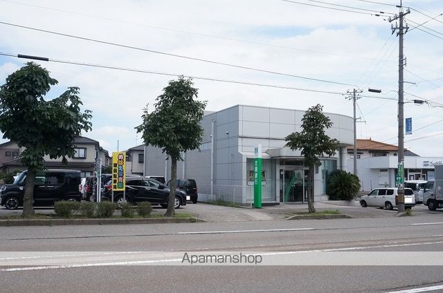 銀行　（株）北國銀行／八日市支店（銀行）まで294m