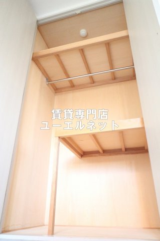 地下鉄御堂筋線 江坂駅 徒歩5分 6階建 築24年の内装写真