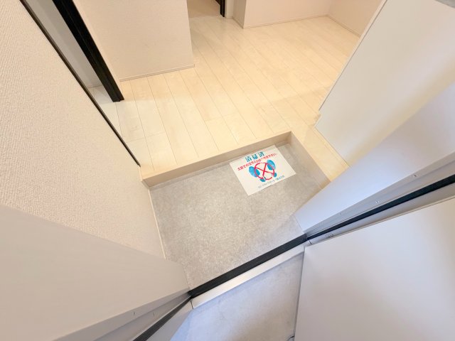 玄関　玄関が大きいと、とても解放感があります。