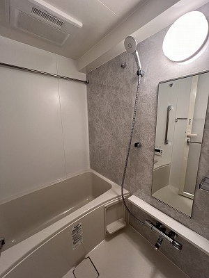 バス・シャワールーム　※別部屋参考写真