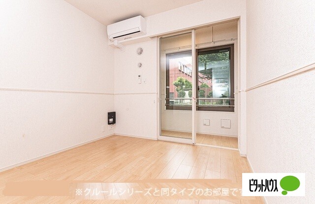 居室・リビング　同タイプ室内