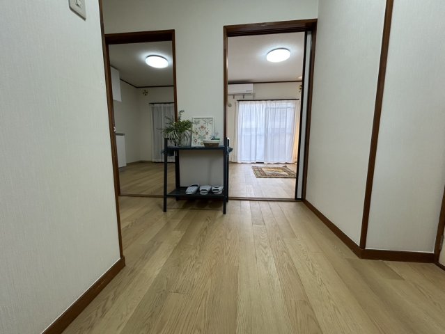 千代田テラスハウスの居間写真