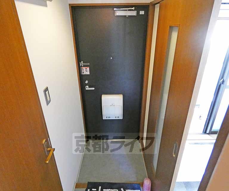 玄関　玄関です。
