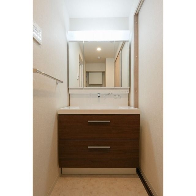 洗面設備　同タイプ写真　※現況優先