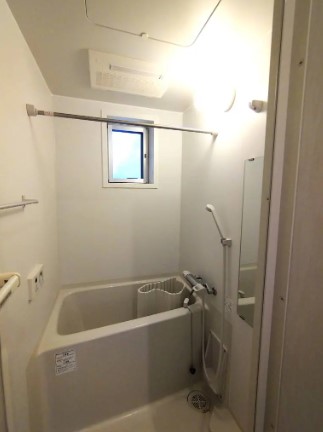 バス・シャワールーム　別部屋参照写真