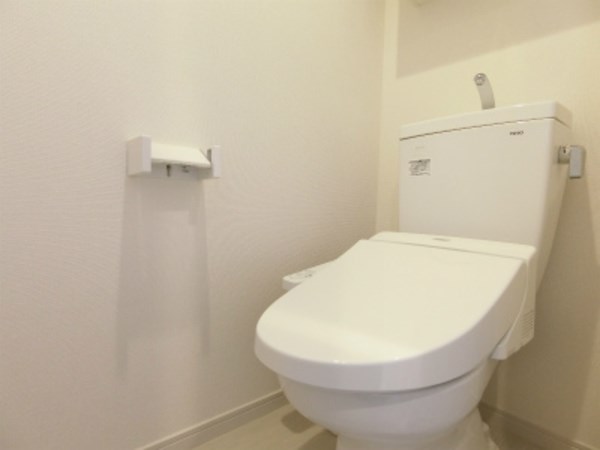 トイレ　同建物別室画像です