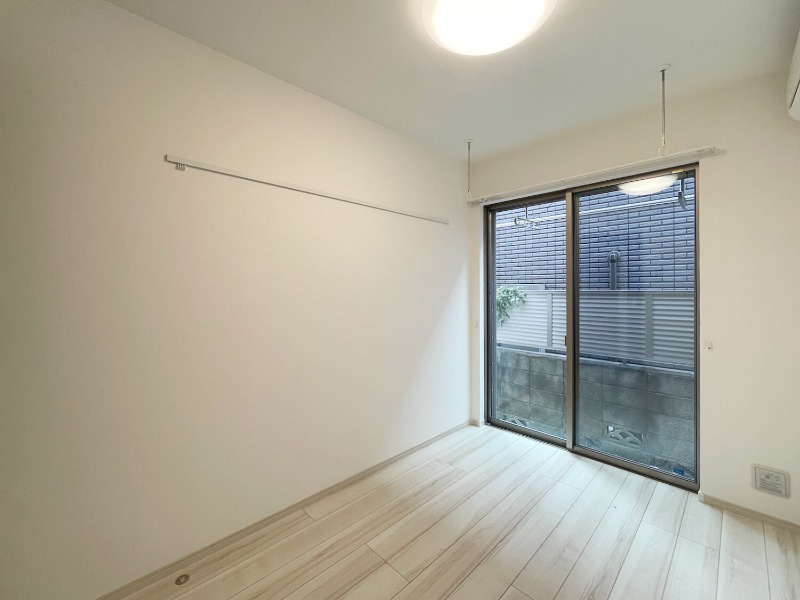 居室・リビング　※別部屋（同タイプ）