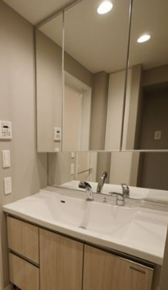 洗面設備　別タイプ部屋　参考写真です