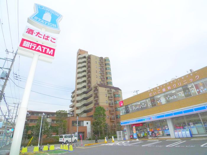 コンビニ　ローソン（コンビニ）まで241m