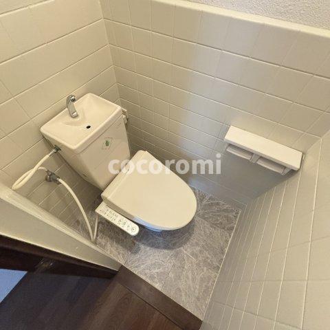 印田町戸建のトイレ写真