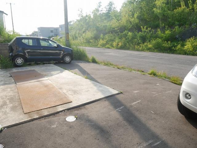 駐車場　エントランス