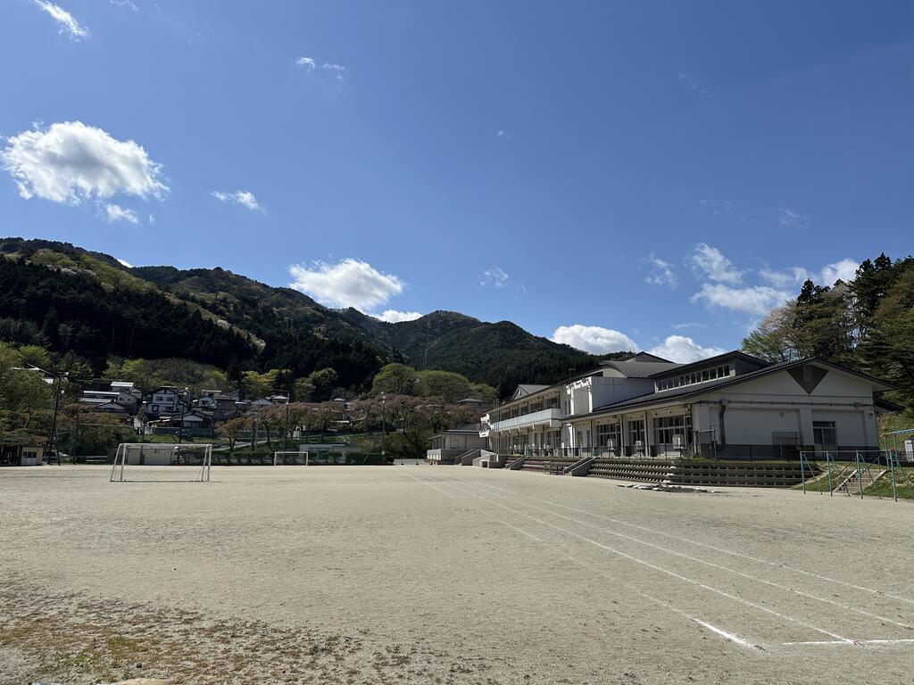 小学校　大船渡市立盛小学校（小学校）まで1057m