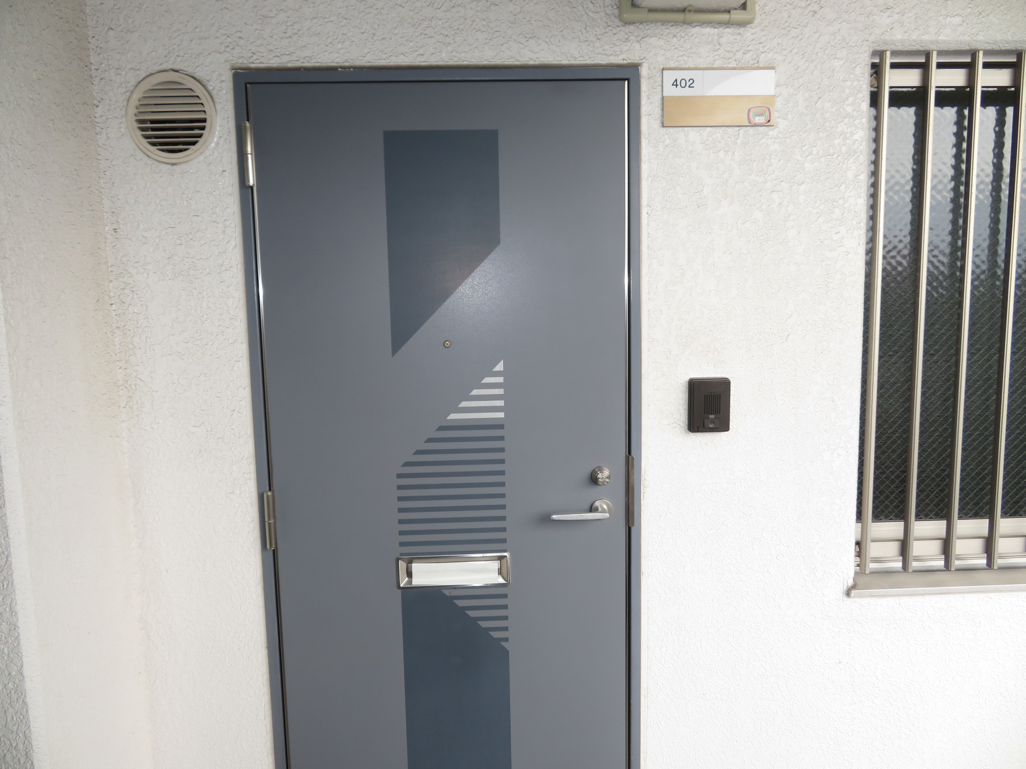 玄関　玄関ドア