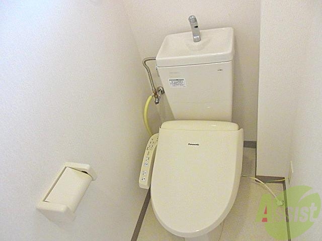 【吹田市江坂町のアパートのトイレ】