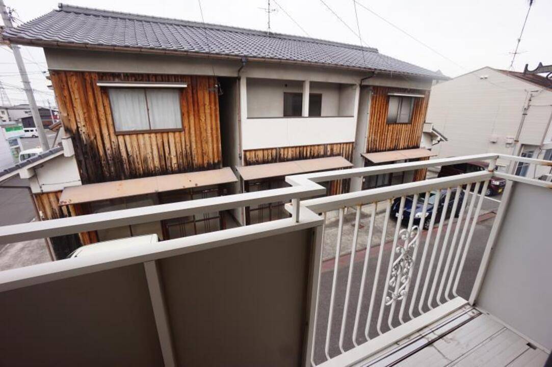 バルコニー　バルコニー