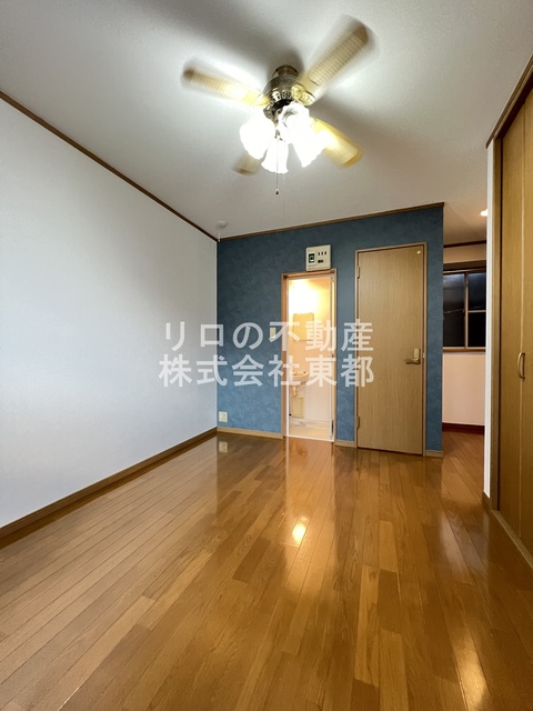 その他部屋・スペース　室内は落ち着いたぬくもりのあるフローリングです☆