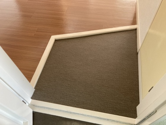 玄関　※別号室の写真です