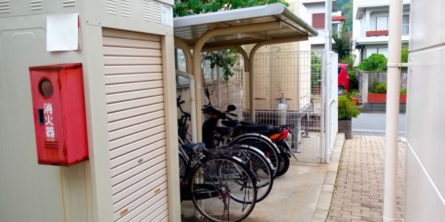 その他共有部分　屋根付き駐輪場