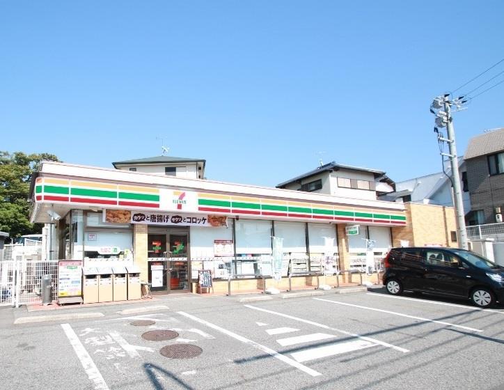 コンビニ　セブンイレブン下関川中豊町店（コンビニ）まで433m