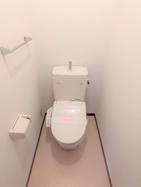 トイレ　☆洗浄機能機能付暖房便座☆