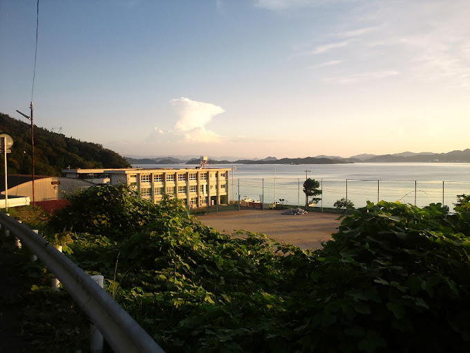 中学校　玉野市立山田中学校（中学校）まで4566m