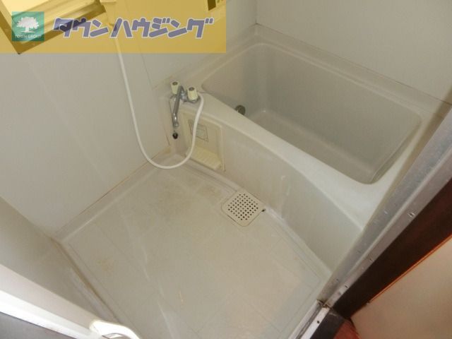 バス・シャワールーム　バスルーム