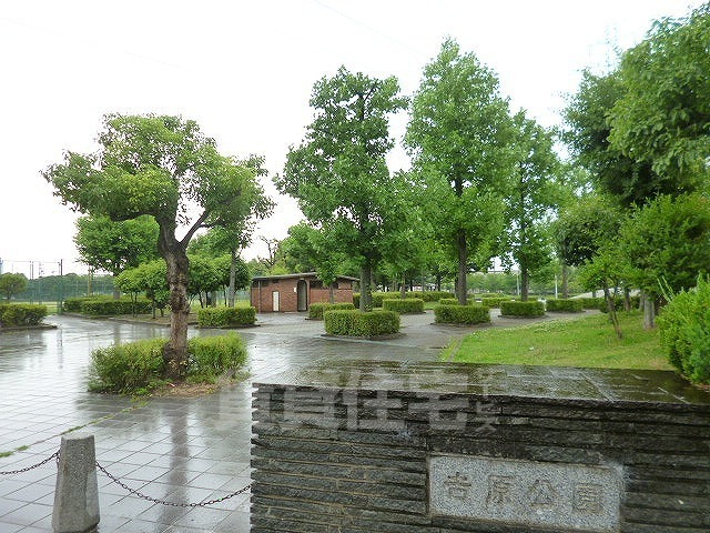 【東大阪市中野のマンションの公園】