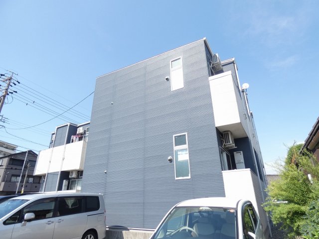 【Bliss Houseの建物外観】