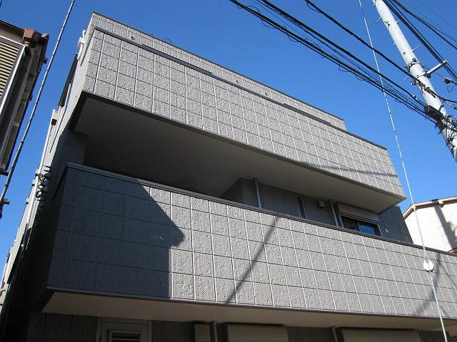 北区滝野川のマンションの建物外観