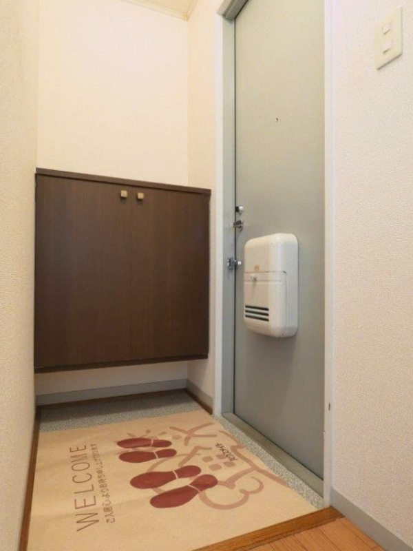 玄関　図面と現状に相違がある場合には現状を優先