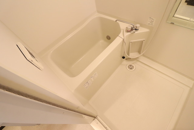 バス・シャワールーム　追い焚き機能付