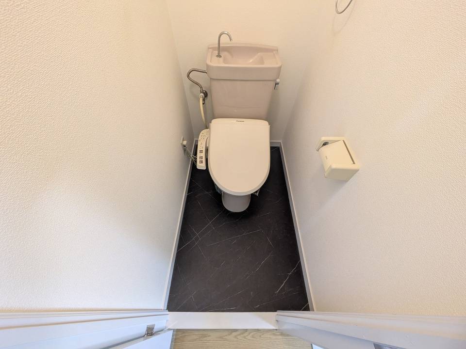 トイレ　トイレ