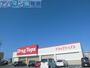 ドラックストア　ドラッグ・トップスかめだ三條岡店（ドラッグストア）まで759m
