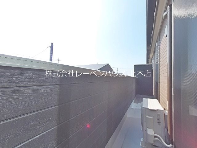 バルコニー　レーベンハウス北本店へ　048-590-5757