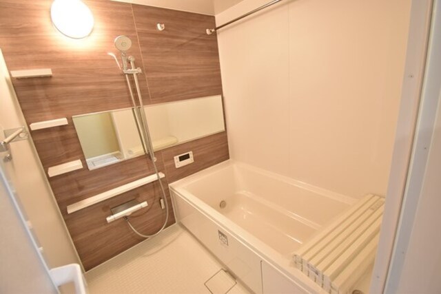 バス・シャワールーム　浴室