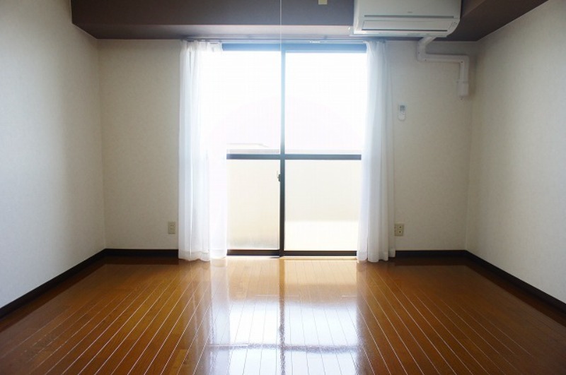 居室・リビング　図面と現状に相違がある場合には現状を優先