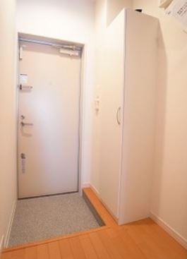 玄関　※同物件、別部屋になります。