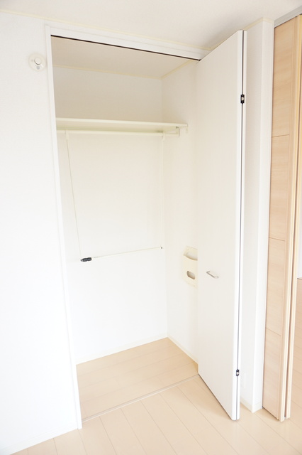 収納　４．５帖洋室にある収納☆