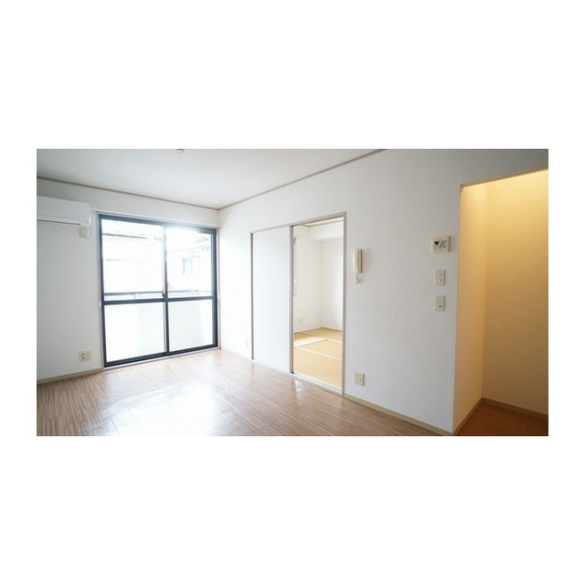 居室・リビング　リビング