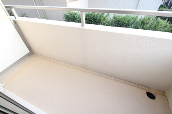 バルコニー　写真は別の部屋のものです。間取りが反転している場合があります