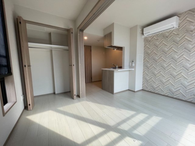 居室・リビング　別号室参考写真