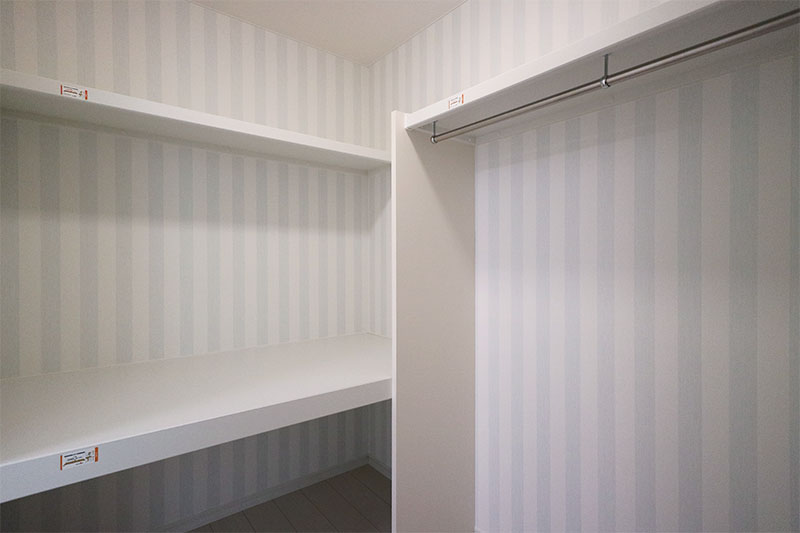 収納　ウォークインクローゼット